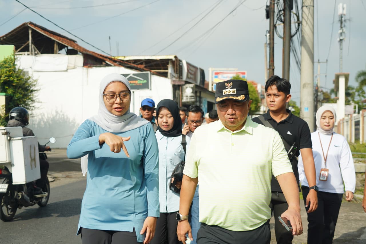 Peringati Hari Bakti PU ke-80, Bupati Garut Ajak Insan PUPR Jadikan Pembangunan Infrastruktur Sebagai Ladang Ibadah whatsapp image 2025 12 21 at 22.40.32