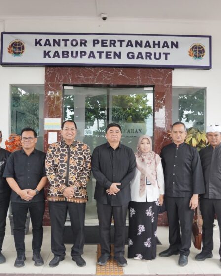 Bupati Garut Perkuat Sinergi Dengan ATR/BPN Terkait Sertifikasi Tanah img 20260221 wa0002